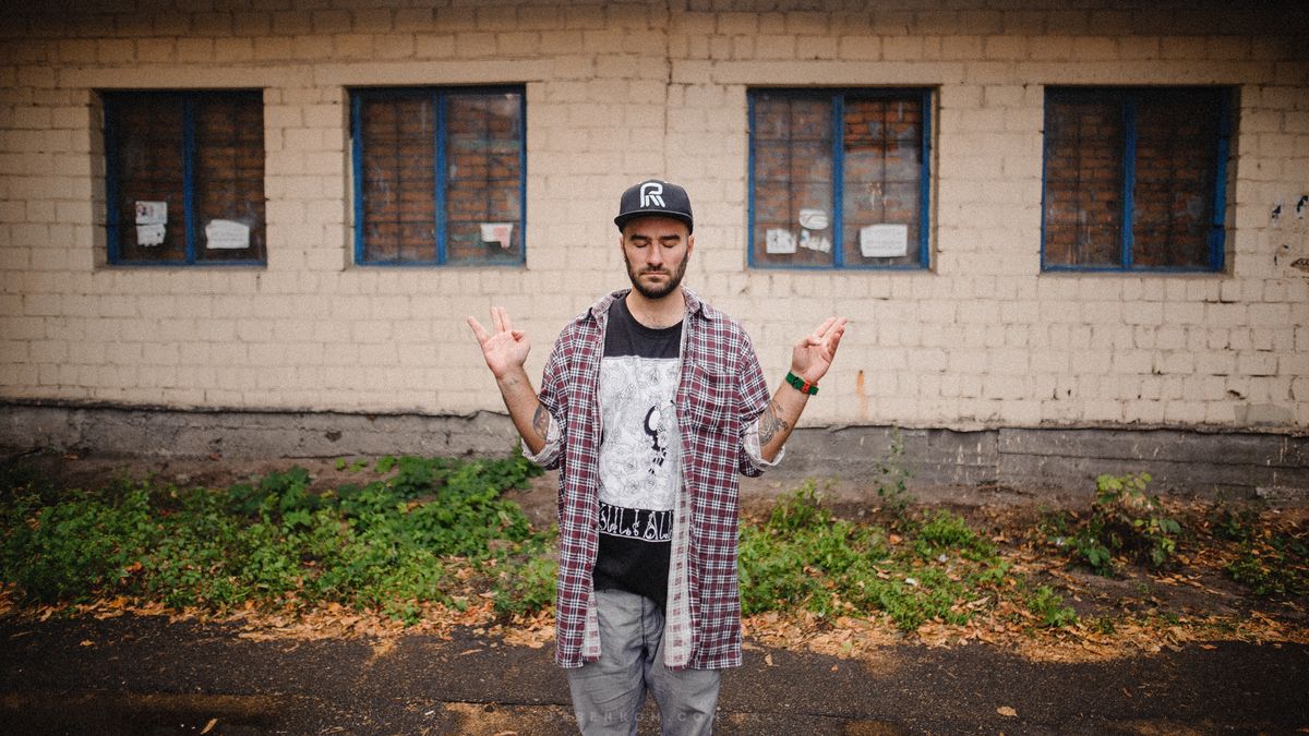 Сальто Назад